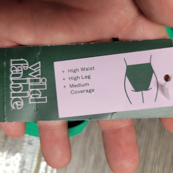 Wild Fable NWT‎ Size 2X 20-22 High Waist Swim Bottoms Green - Picture 4 of 4